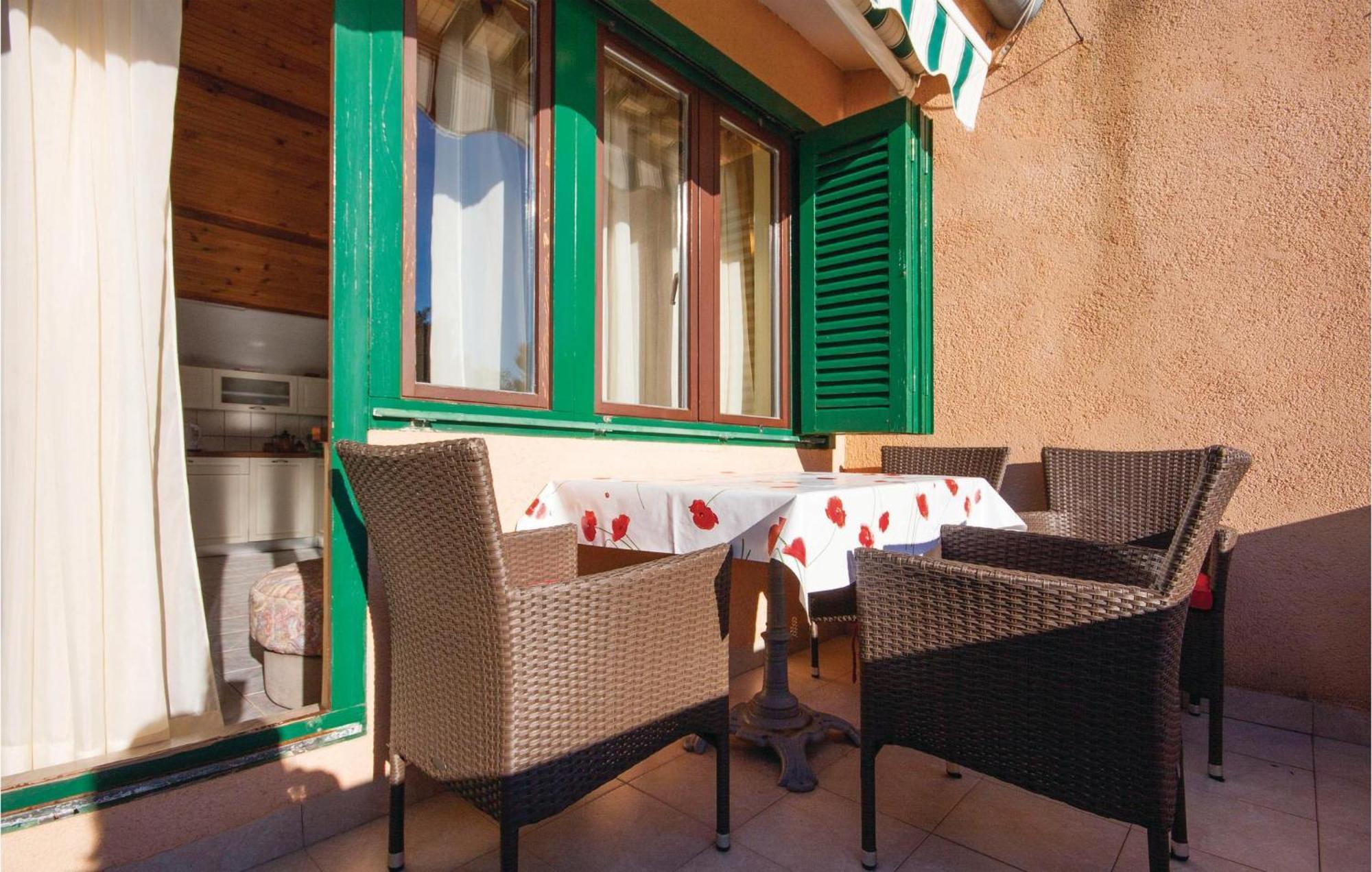 Awesome Apartment In Jadrija With Wifi Exterior photo