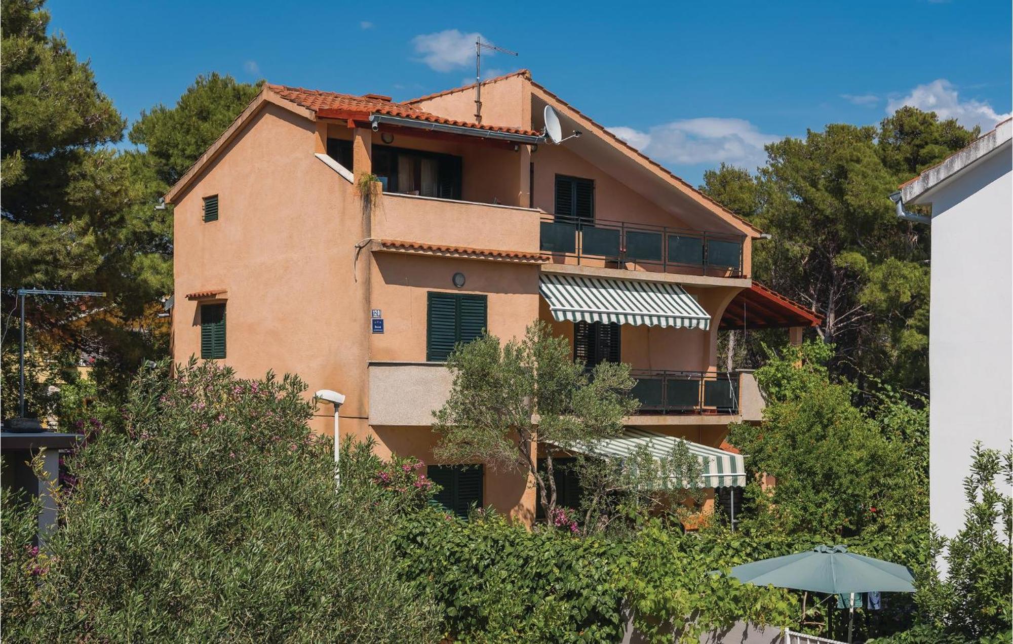 Awesome Apartment In Jadrija With Wifi Exterior photo